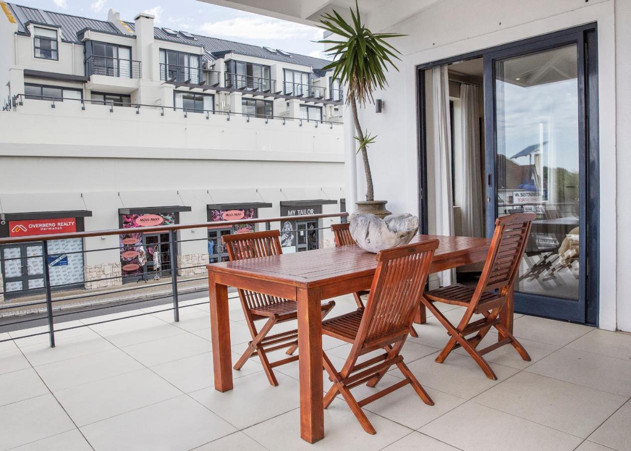 Marine Square Luxury Suites Hermanus Exteriér fotografie